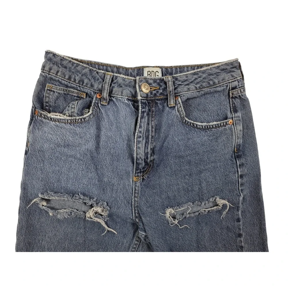 BDG Urban‎ Outfitters Relaxed Fit High Rise Mom Distressed Jeans Women's Size 28